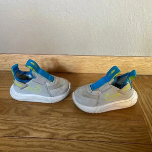 Nike Boys Flex‎ Plus CW7415-010 Gray Running Shoes Sneakers